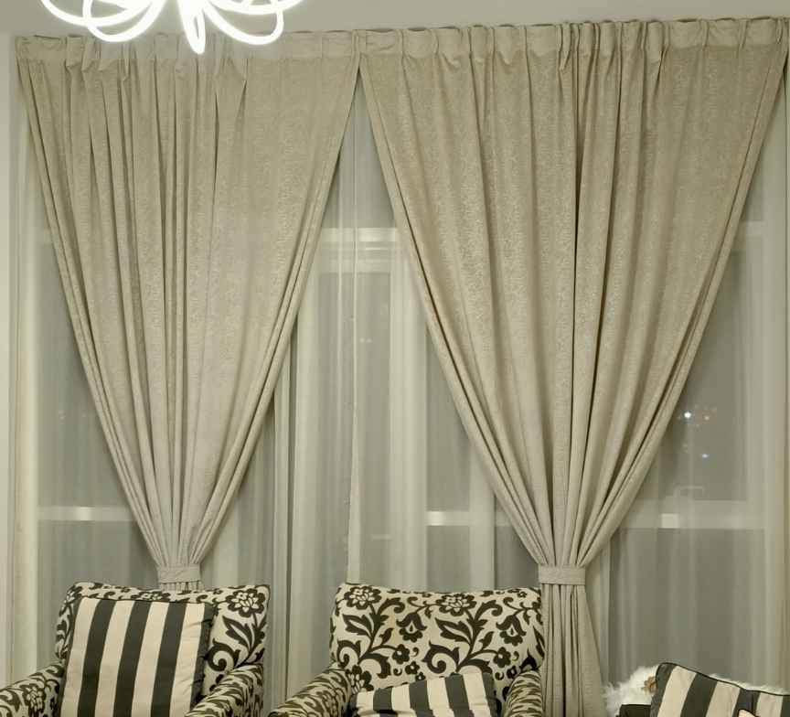 curtain wall windows