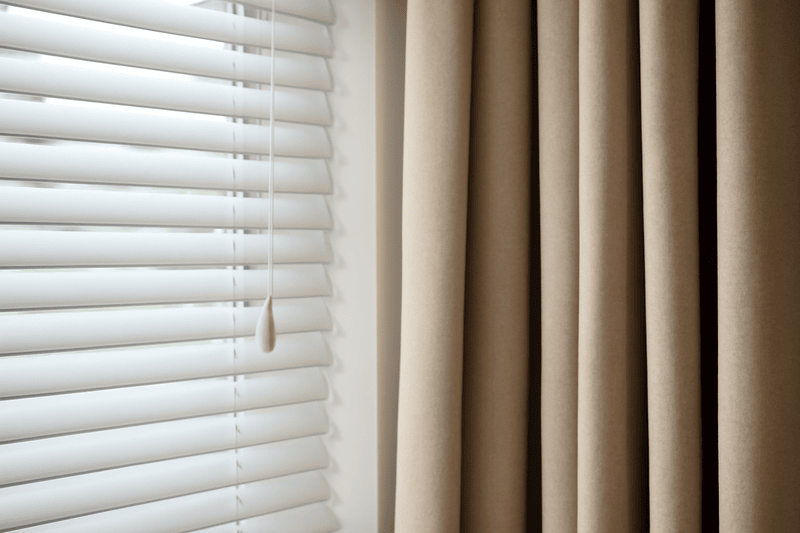 Blinds vs Curtains